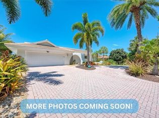 4532 Woodside Rd, Sarasota, FL 34242