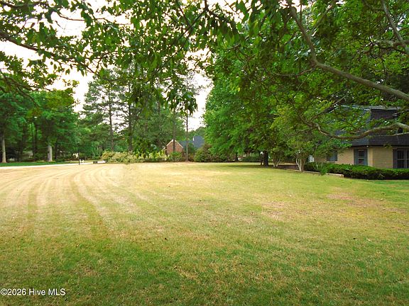 3rd image of 200 Stonybrook Road