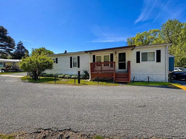 8000 Dogwood Rd Trailer 28, Sparrows Point, MD 21219
