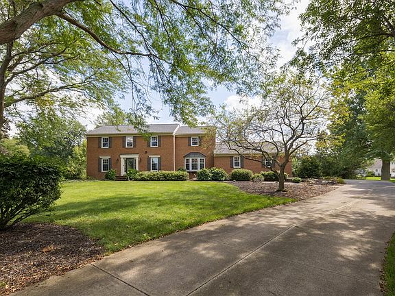 2nd image of 640 Lyme Ct