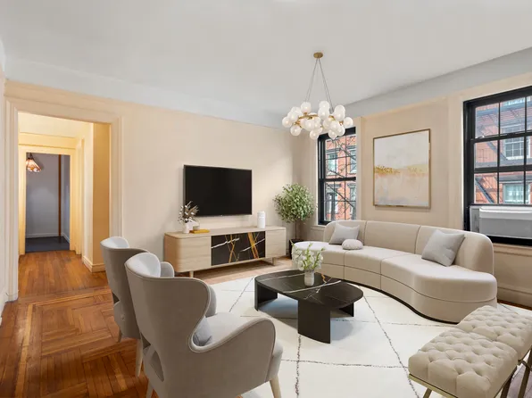 270 West 11th Street image 1 of 9