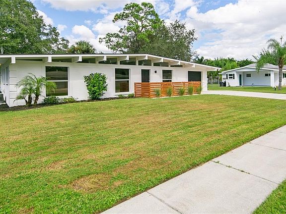 2nd image of 2665 Oakmere Ln