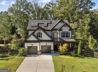 107 Crown Ln, Woodstock, GA 30188