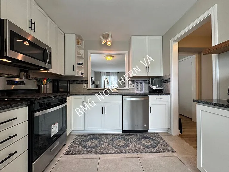 301 Bridle Crest Sq NE — Photo 7