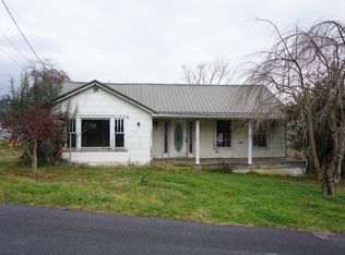 353 Claremont Rd, Kingsport, TN 37660