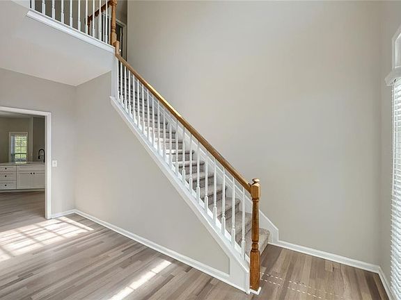 4th image of 2979 Savannah Walk Ln