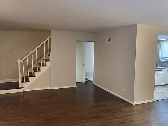 2nd image of 1543 N Franklin Ave #B