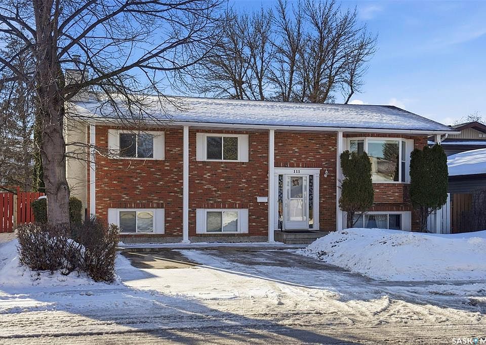 1st image of 111 Gustin CRESCENT