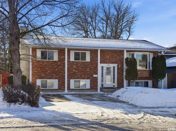 111 Gustin CRESCENT, Saskatoon, SK S7H 6H7