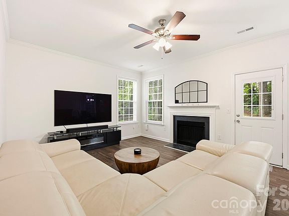 5th image of 4902 Windchase Ln