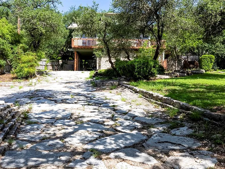 208 Westhaven Dr — Photo 33