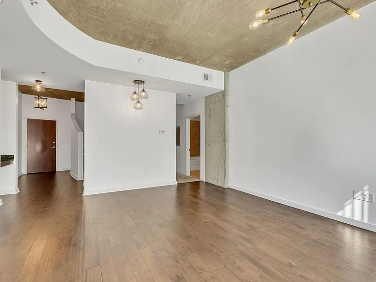 301 Demonbreun St #707 — Photo 15