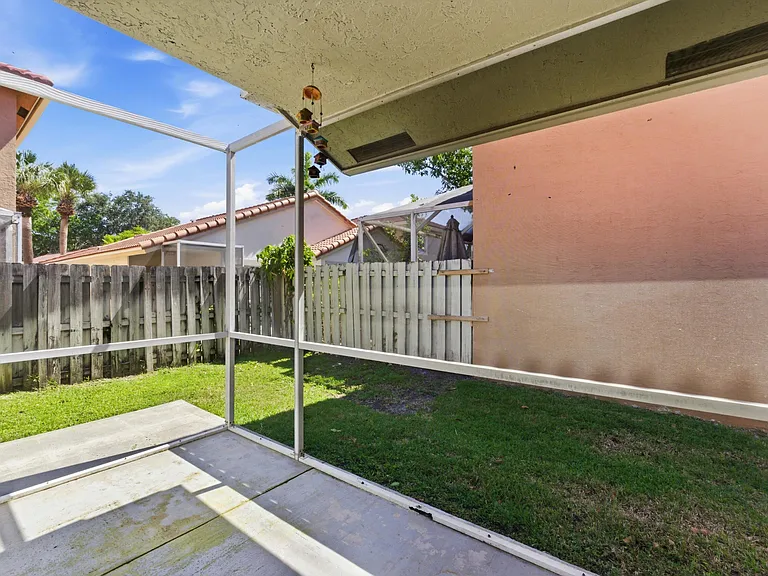 10781 Cypress Lake Ter — Photo 24