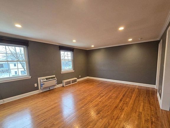 2nd image of 112 Darwin Ave #27