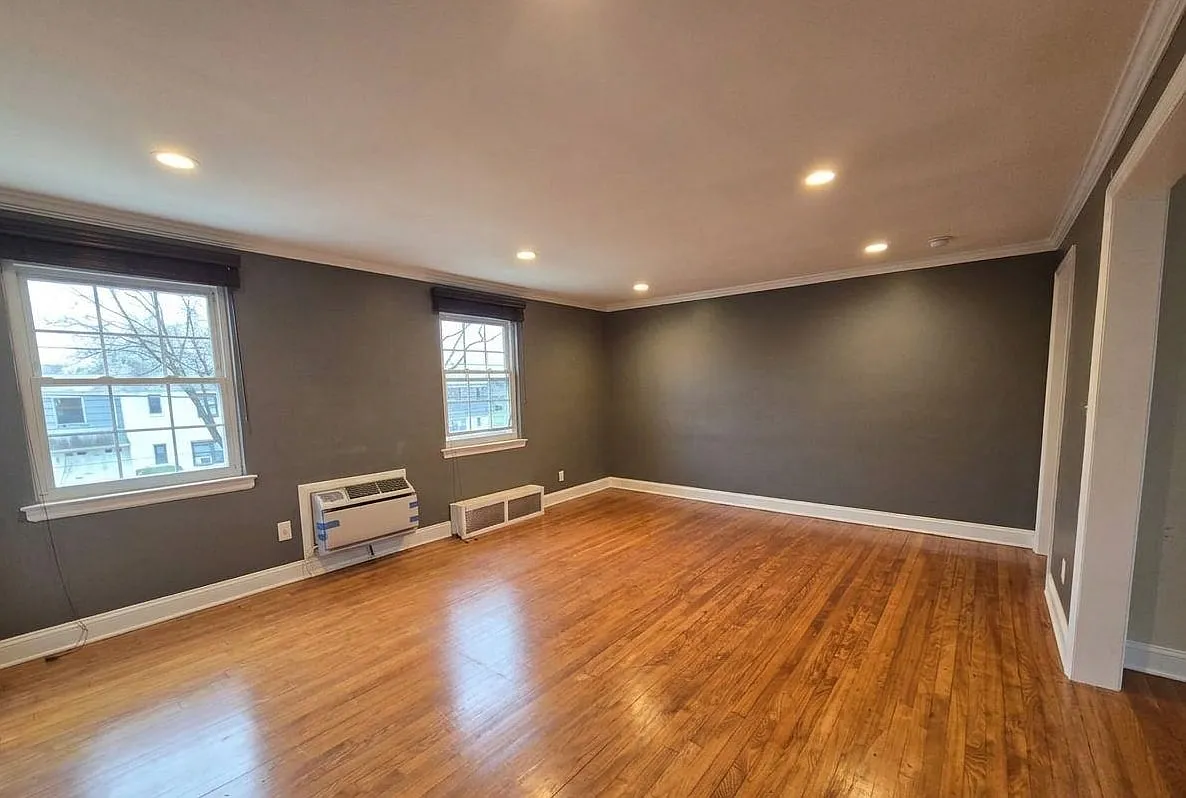 Building Photo - 112 Darwin Ave #27