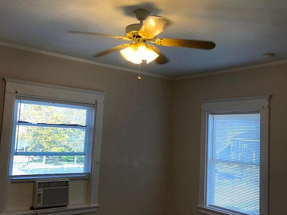 Living room overlooking the old silk silk stocking neighborhood