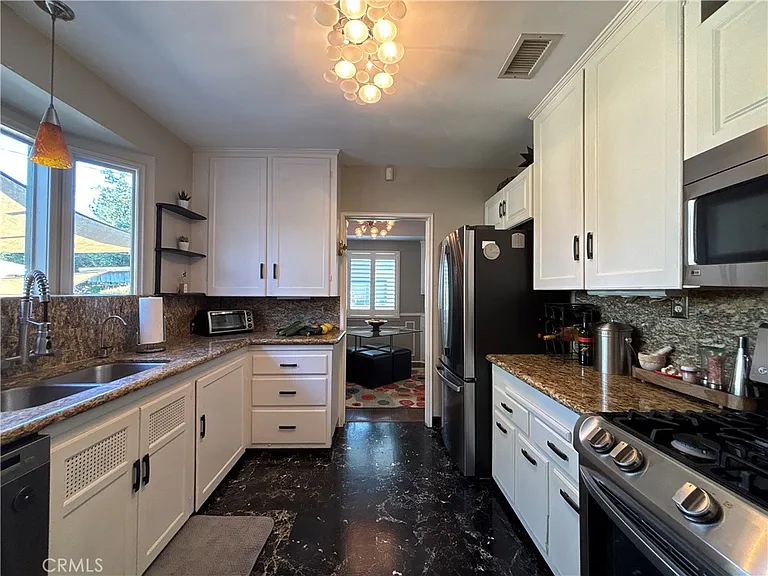 2743 N Stoddard Ave — Photo 13