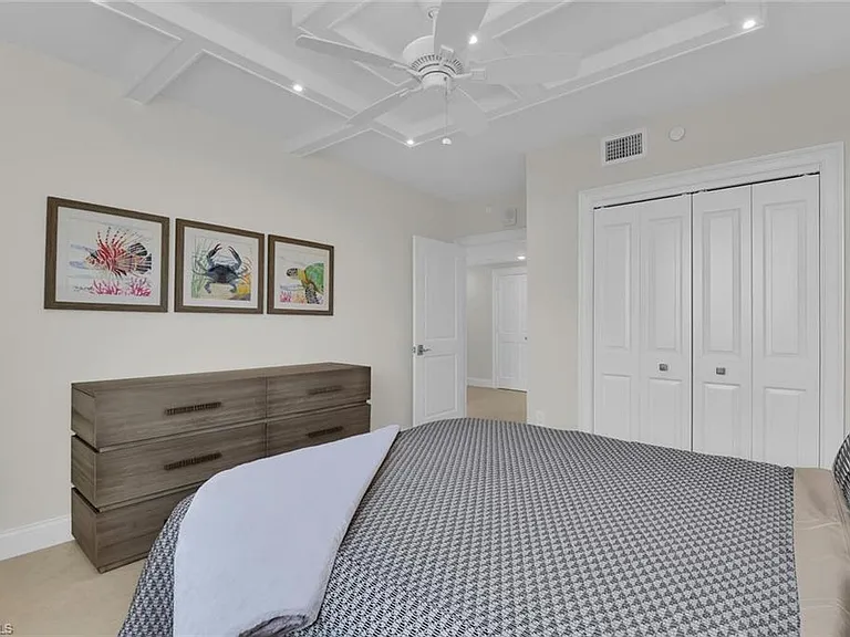 7515 Pelican Bay Blvd #17D — Photo 26