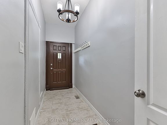 3rd image of 138 Osler St