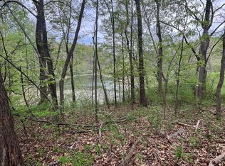 Memory Ln, Linden, VA 22642