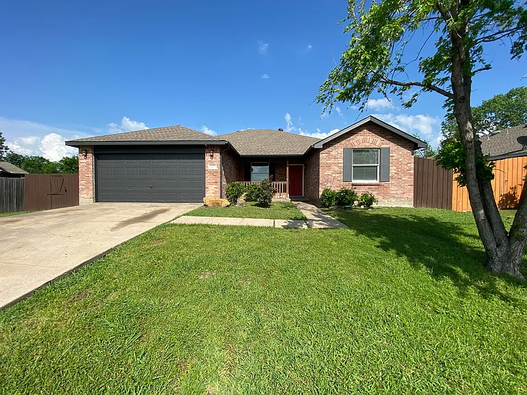 618 Marbury Way — Photo 1