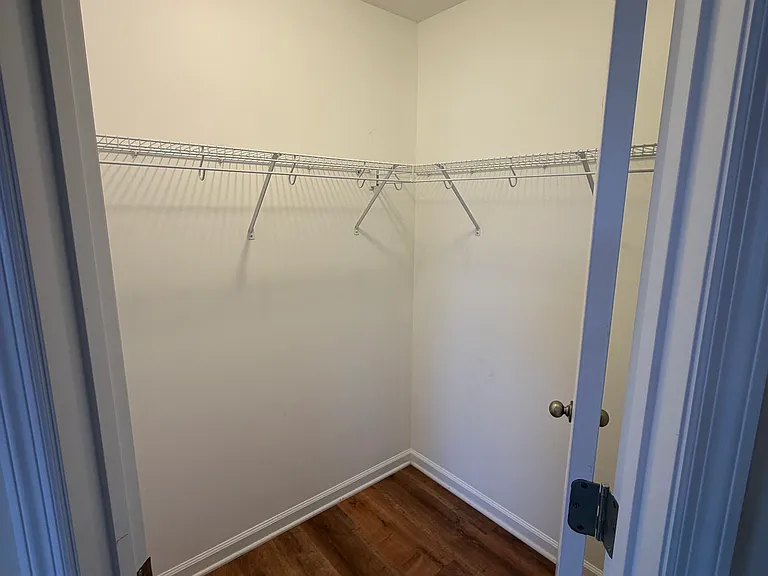 Meadow Crest Dr — Photo 13