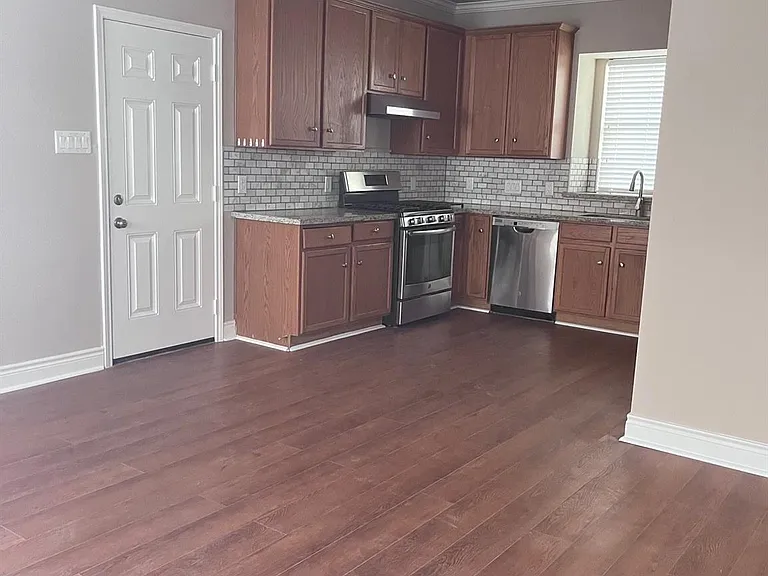 14322 Summer Garden Dr — Photo 5