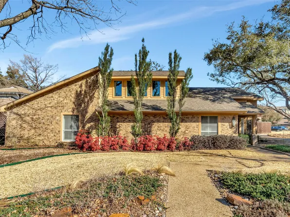 3715 Wooded Creek Dr, Farmers Branch, TX 75244