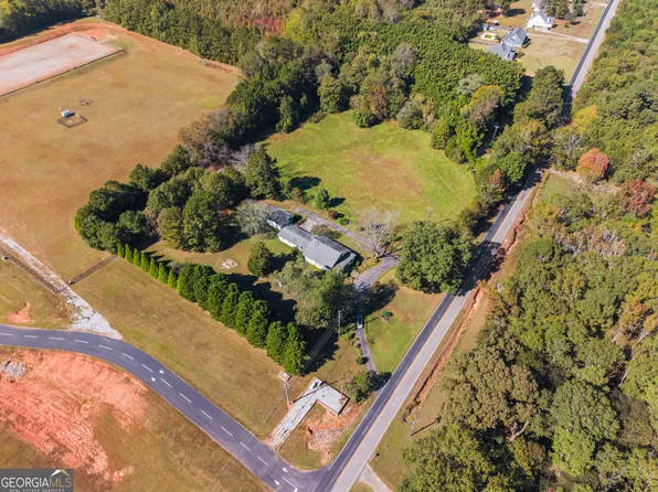 1465 N McDonough Rd, Griffin, GA 30223