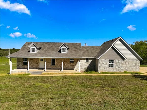 16068 W Jones Rd, Tahlequah, OK 74464