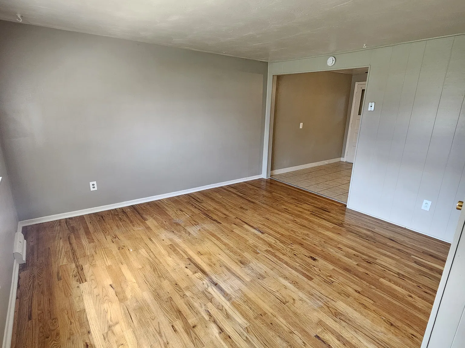 2 bed, 1.5 bath, 800 sqft, $1,550 — Photo 3