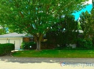 4025 Linus Way, Carmichael, CA 95608