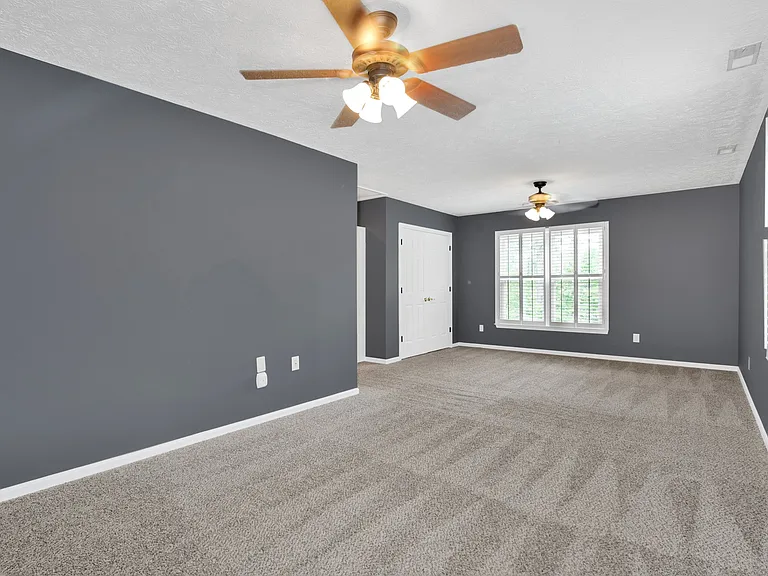 853 Foxcroft Dr — Photo 28
