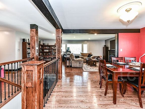 4th image of 1328 N Ivanhoe St