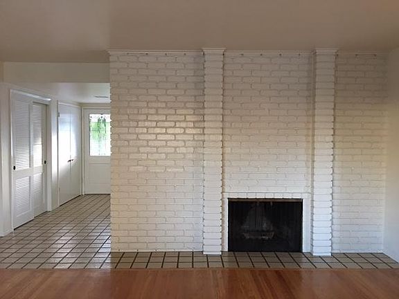 2nd image of 12568 Northampton Ct
