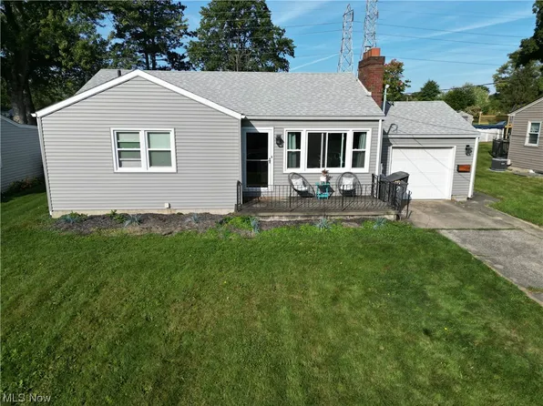 2658 Brunswick Rd, Youngstown, OH 44511