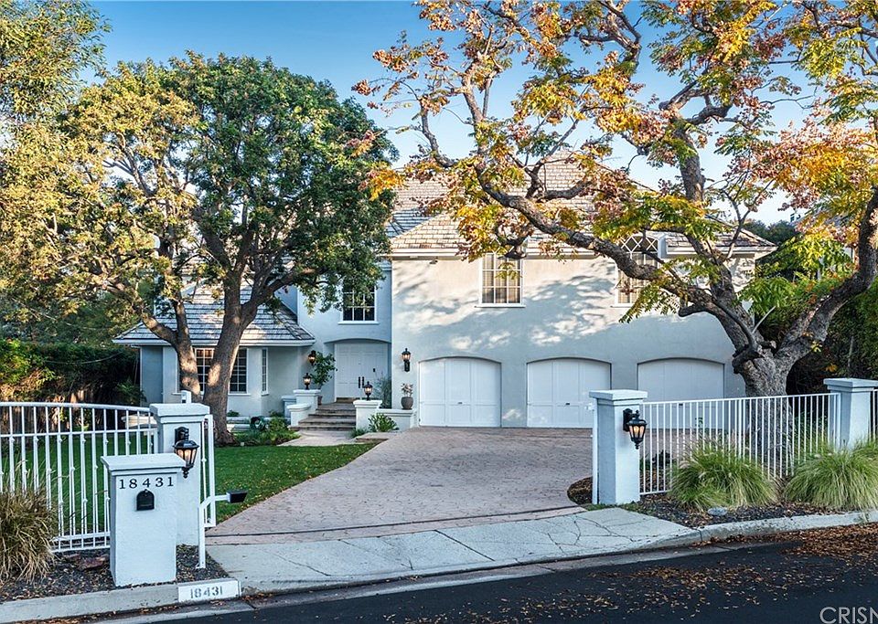 1st image of 18431 Tarzana Dr