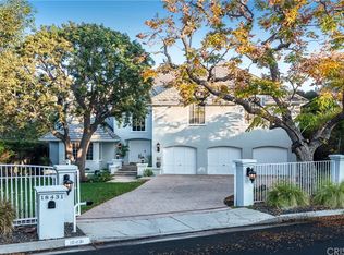 18431 Tarzana Dr, Tarzana, CA 91356