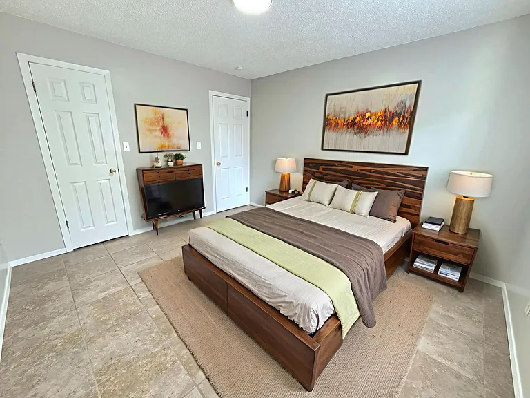 918-922 Teal Ct. — Photo 43