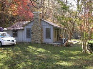 562 Bradley Branch Rd, Whittier, NC 28789