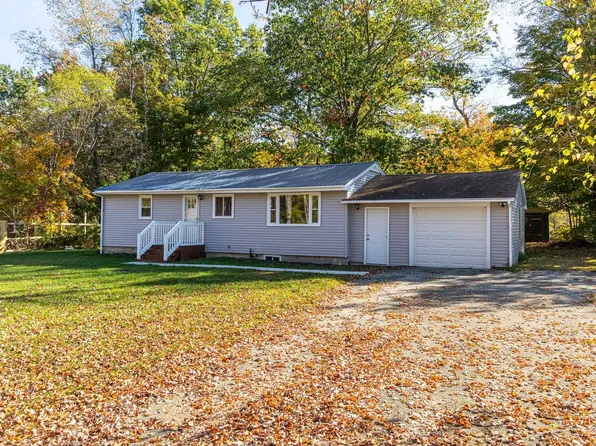 2591 Chapel Road, Bennington, VT 05201