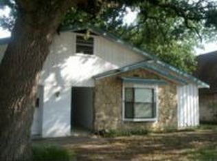 226 S Shore Pl, Lewisville, TX 75067