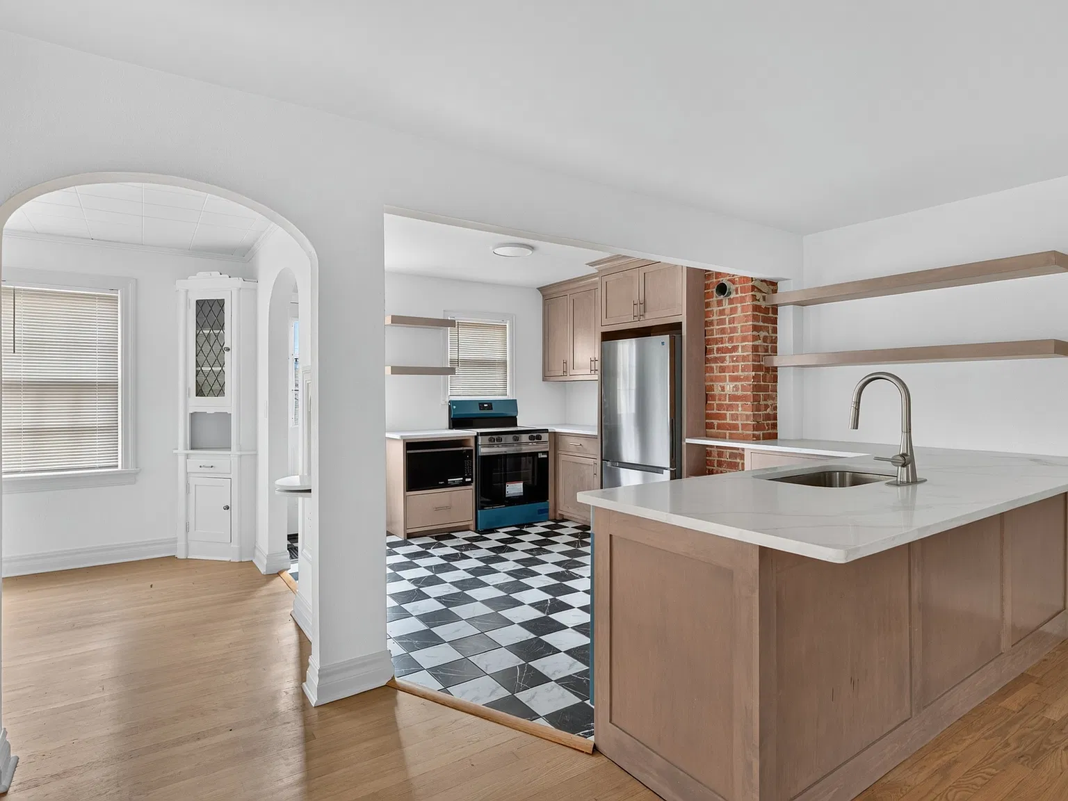 2 bed, 1265 sqft, $1,495 — Photo 4