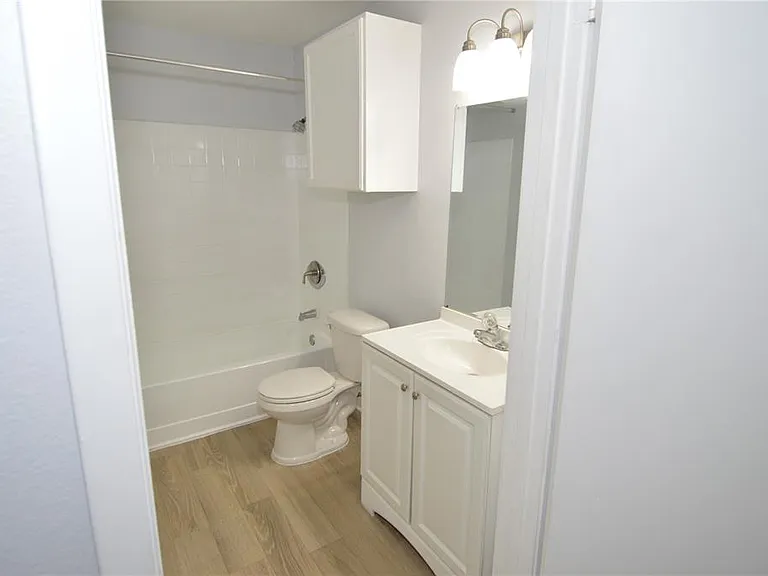8758 Mallard Reserve Dr #101 — Photo 28