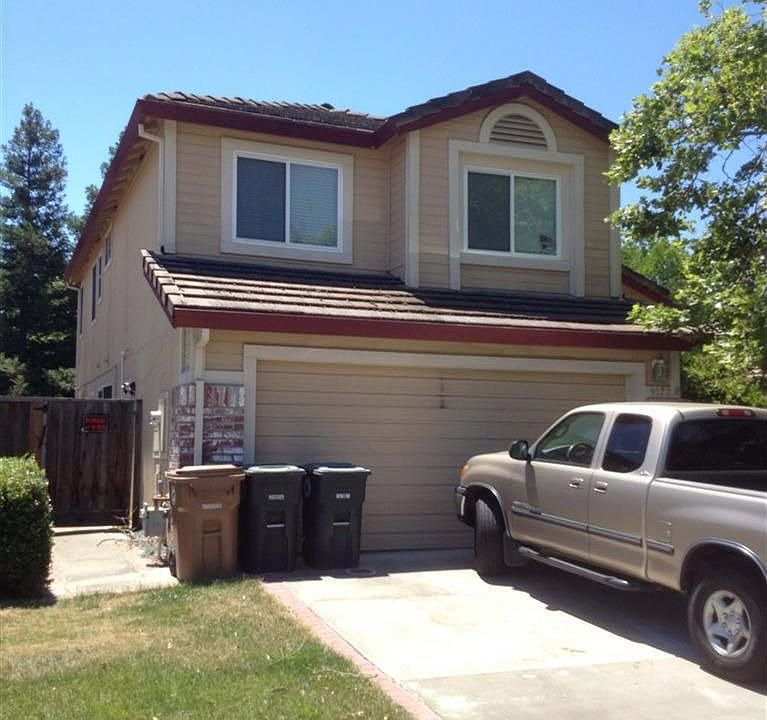 2nd image of 9172 Laguna Center Cir