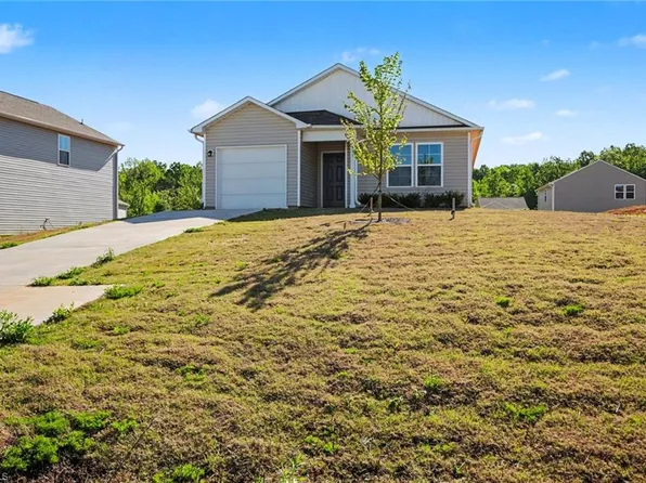 331 Peacock Cir, Lexington, NC 27292