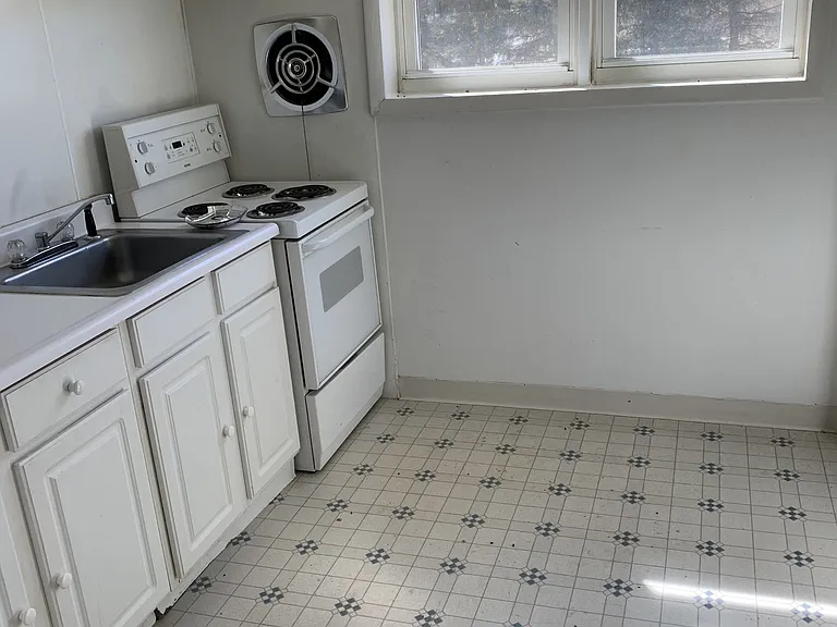 331 Stagecoach Rd — Photo 7