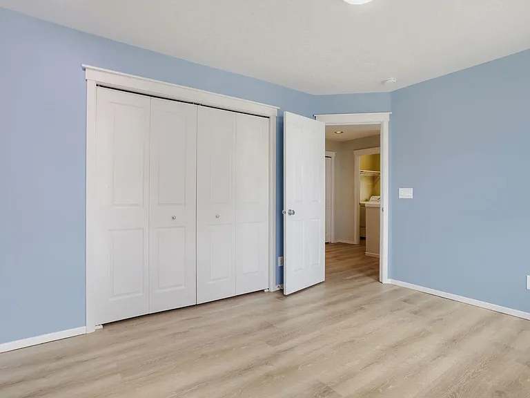 547 NE 61st Pl — Photo 21