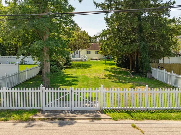 36 Locust Rd, Villas, NJ 08251