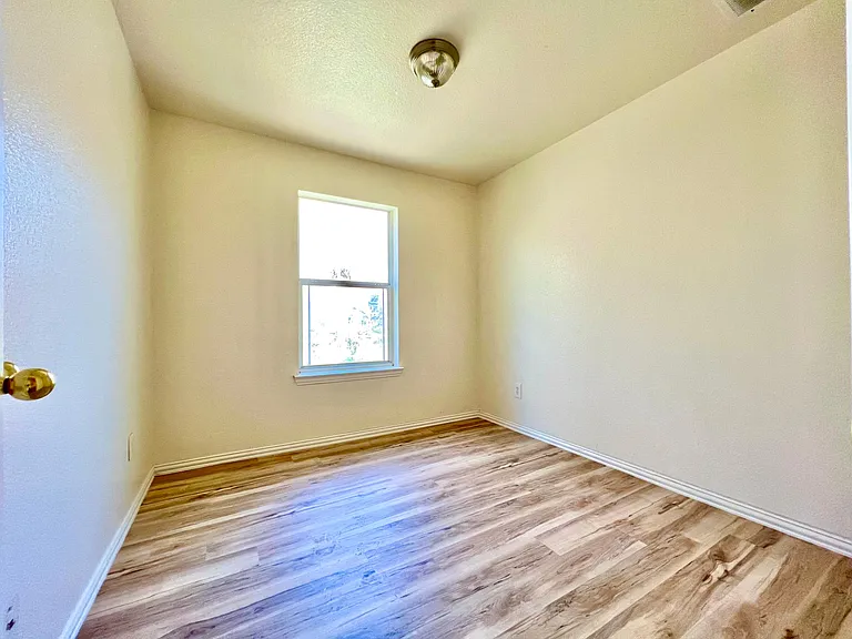 5004 Chapman St #5004 — Photo 18